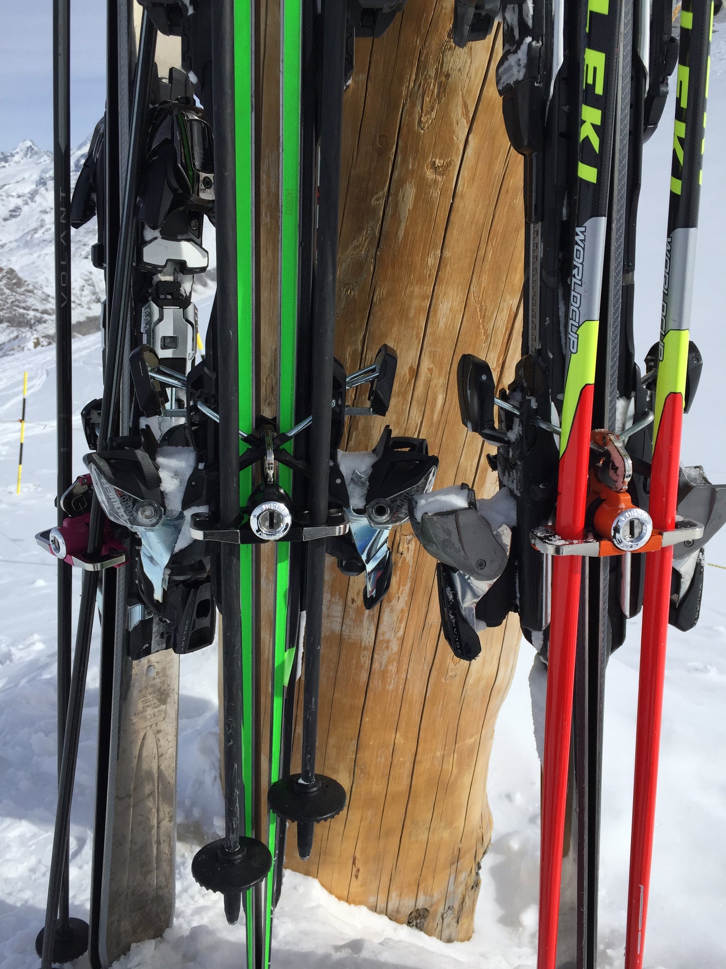 Loqski - Ski and Pole Lock