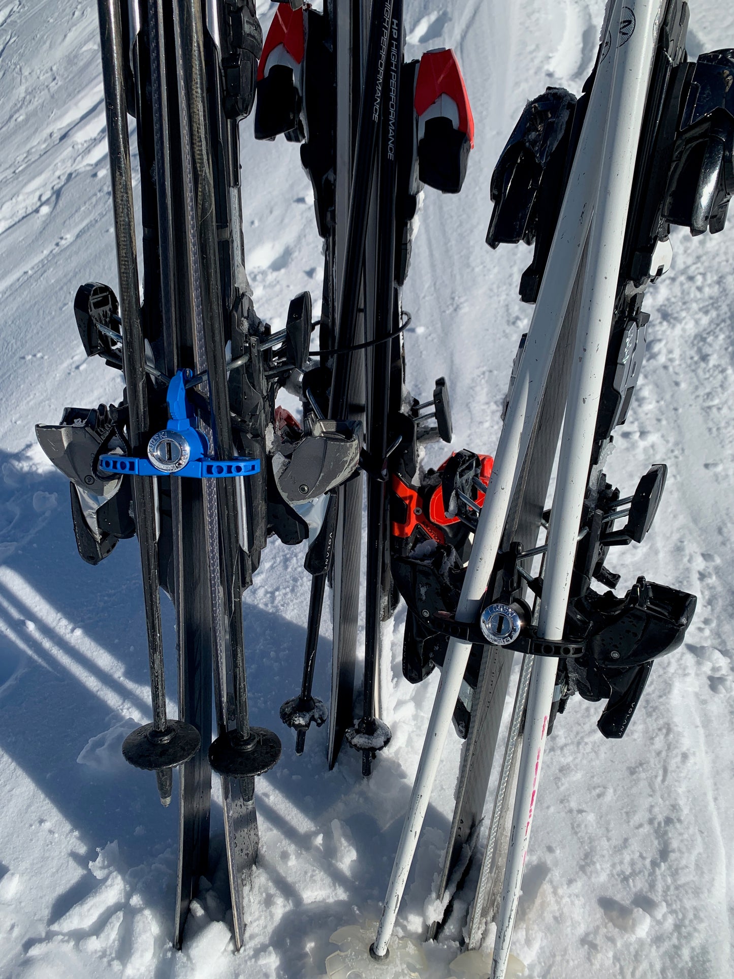 Loqski - Ski and Pole Lock
