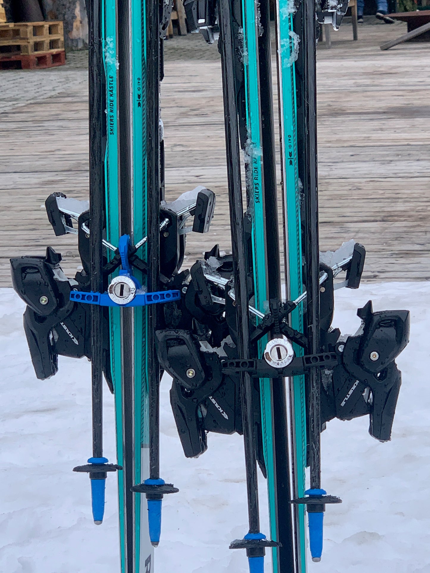 Loqski - Ski and Pole Lock